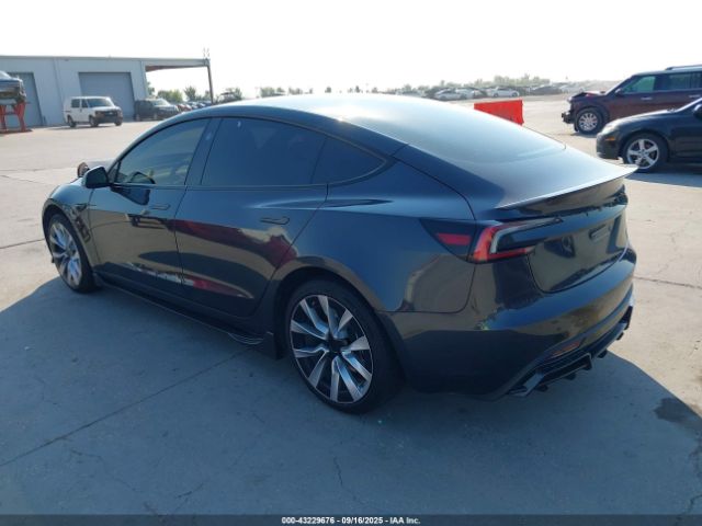 2025 TESLA MODEL 3 5YJ3E1EA5SF936898 Photo 2