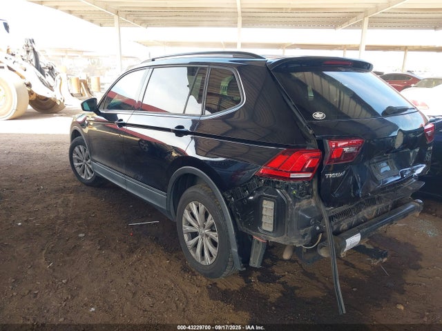 Volkswagen 2018 2018 3VV1B7AX4JM121682 Image 3