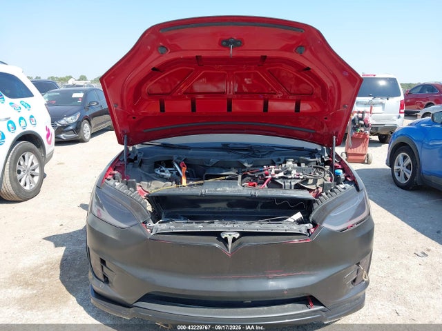 2017 TESLA MODEL X 5YJXCAE20HF039268 Photo 9