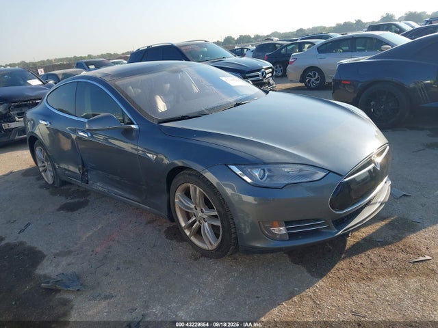 2014 TESLA MODEL S 5YJSA1H18EFP48576 Photo 0