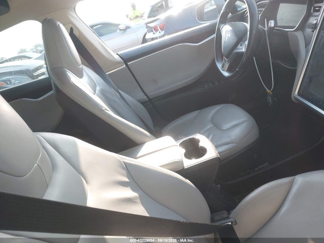 2014 TESLA MODEL S 5YJSA1H18EFP48576 Photo 4