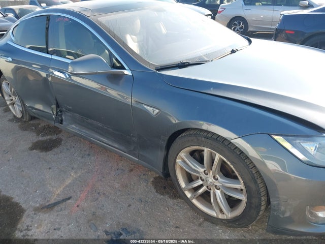 2014 TESLA MODEL S 5YJSA1H18EFP48576 Photo 5