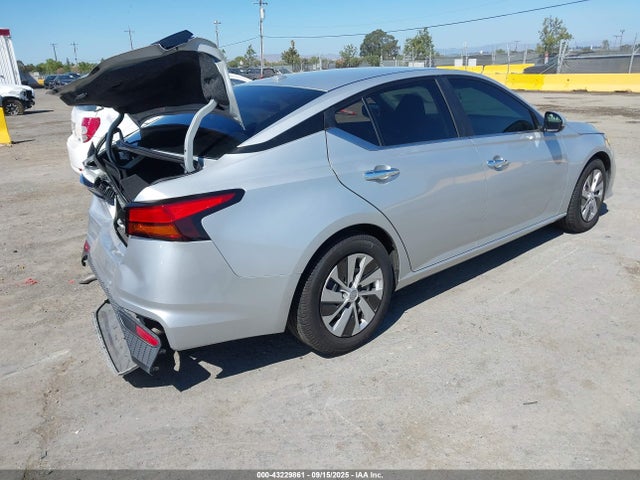 1N4BL4BV9KC246410 Nissan 2019