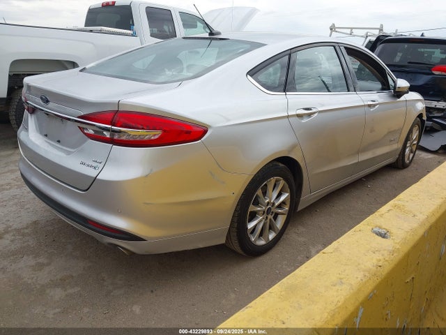 Ford 2.0l 4v atk hev 2017 3FA6P0LU7HR277007 Image 4
