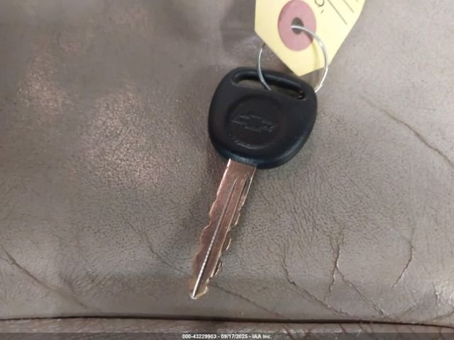 2001 CHEVROLET SUBURBAN 1500 3GNFK16T71G223006 Photo 10