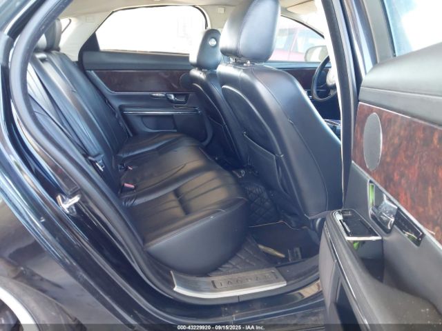 2011 JAGUAR XJ SAJWA1CB4BLV19100 Photo 7