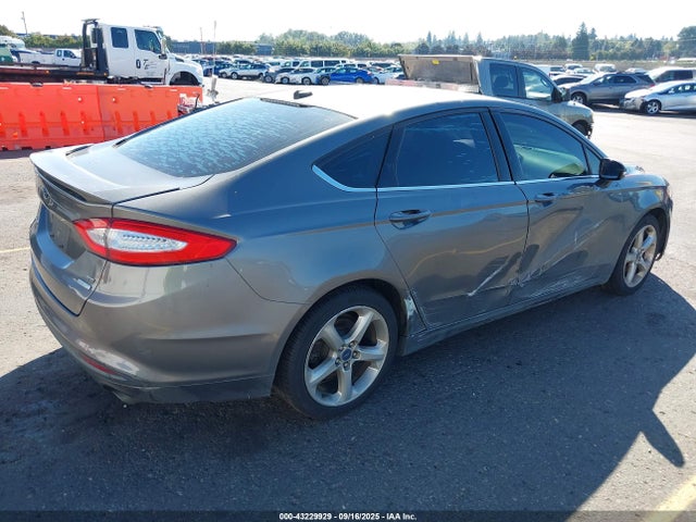 Ford 2014 2014 3FA6P0HD8ER136743 Image 4
