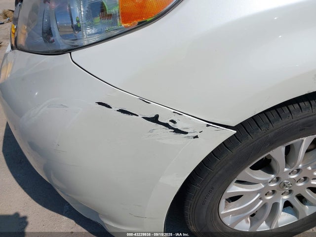 Toyota 2gr-fks 2015 5TDYK3DCXFS672690 Image 17