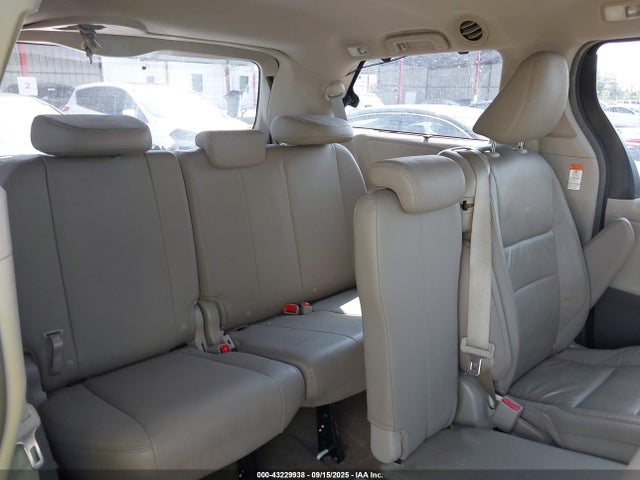 Toyota 2gr-fks 2015 5TDYK3DCXFS672690 Image 8