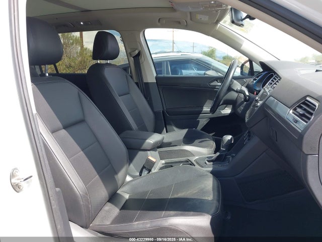 3VV3B7AX4JM033546 Volkswagen Tiguan