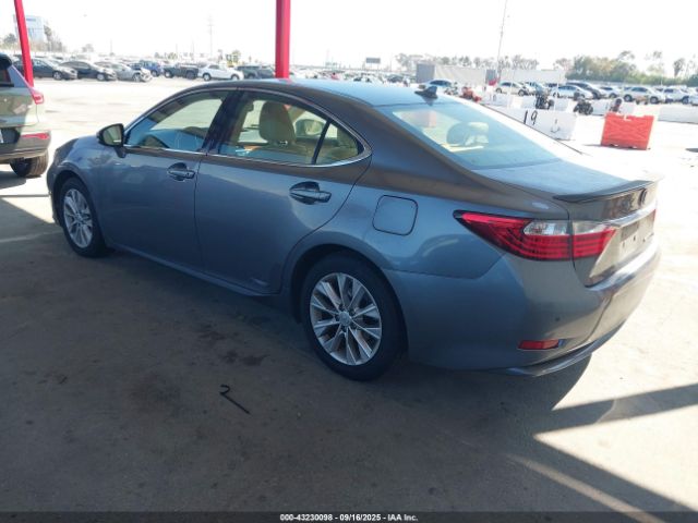 2013 LEXUS ES 300H JTHBW1GGXD2017851 Photo 2