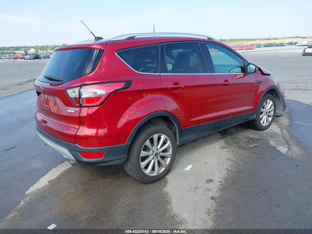 1FMCU0J90HUC99312 Ford Escape