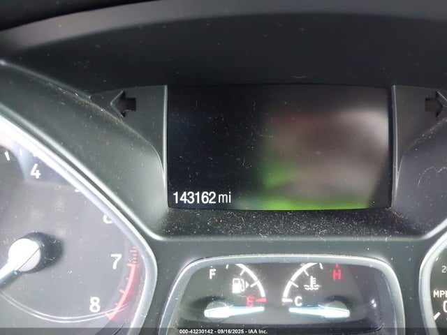 1FMCU0J90HUC99312 Ford Escape