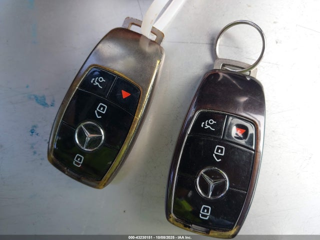 WDDZF4KBXJA394085 Mercedes-Benz m274