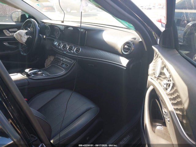 WDDZF4KBXJA394085 Mercedes-Benz m274