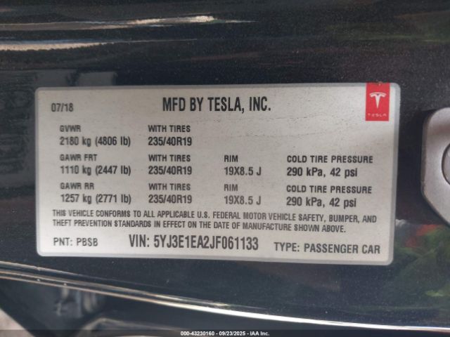 2018 TESLA MODEL 3 5YJ3E1EA2JF061133 Photo 8