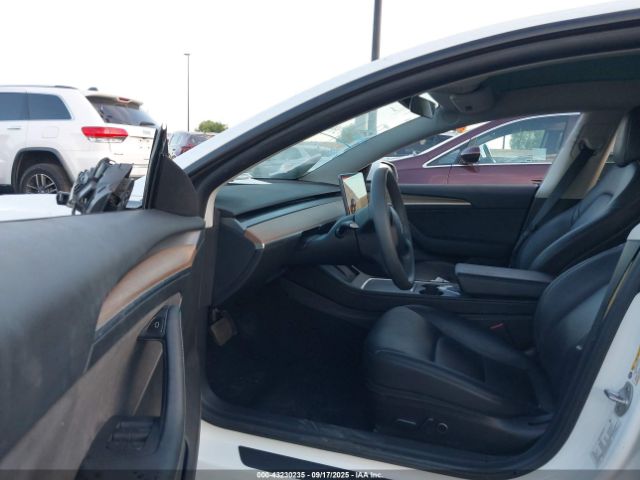 2021 TESLA MODEL 3 5YJ3E1EA3MF981891 Photo 4