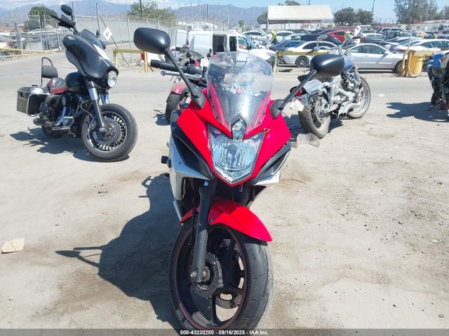 JYARJ18Y9EA002962 Yamaha 2014