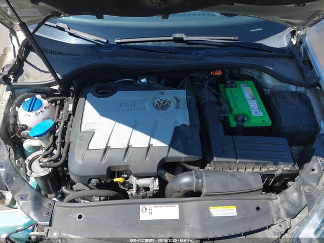 Volkswagen 2014 2014 3VWPL7AJ8EM618058 Image 10