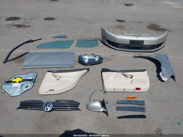 Volkswagen 2014 2014 3VWPL7AJ8EM618058 Image 12