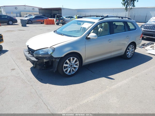 Volkswagen 2014 2014 3VWPL7AJ8EM618058 Image 2