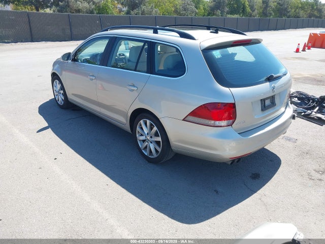 Volkswagen 2014 2014 3VWPL7AJ8EM618058 Image 3