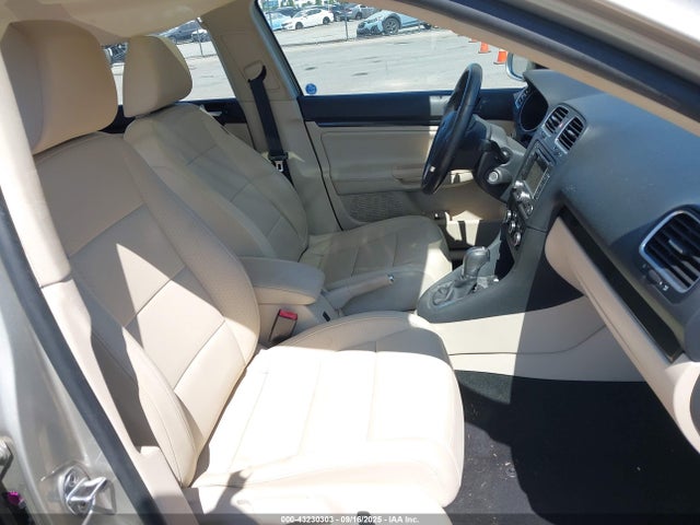 Volkswagen 2014 2014 3VWPL7AJ8EM618058 Image 5