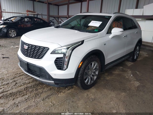 2021 CADILLAC XT4 1GYFZDR40MF011378 Photo 1