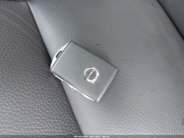 2023 VOLVO XC60 YV4L12RN9P1203703 Photo 10