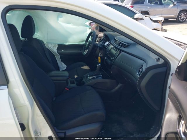 2018 NISSAN ROGUE 5N1AT2MT3JC758440 Photo 4