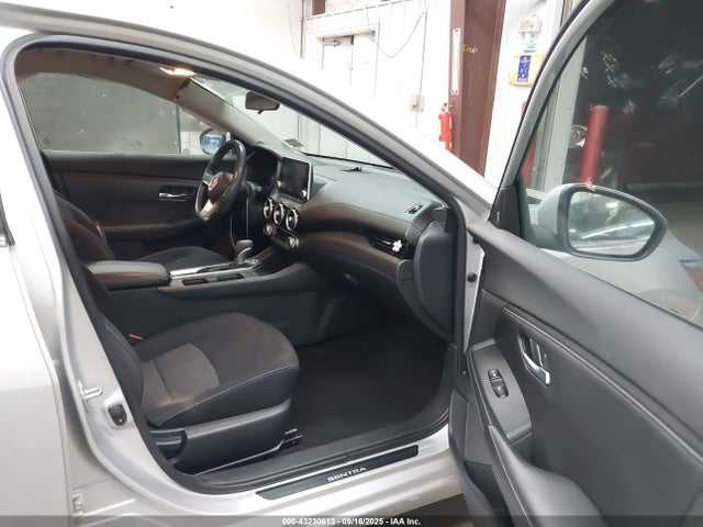 3N1AB8CV2MY276117 Nissan Sentra
