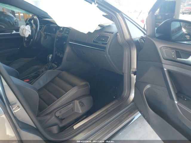 2018 VOLKSWAGEN GOLF R WVWVF7AU0JW199497 Photo 4
