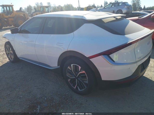 KNDC34LB8N5048512 KIA 2022
