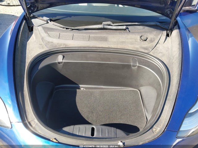 2018 TESLA MODEL 3 5YJ3E1EA1JF155925 Photo 9