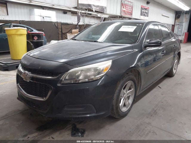 Chevrolet lkw 2014 1G11B5SL1EF135956 Image 2