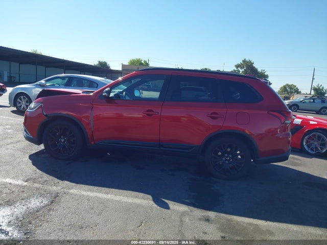 Mitsubishi mivec 2018 JA4AD3A32JZ054359 Image 14