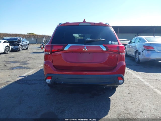Mitsubishi mivec 2018 JA4AD3A32JZ054359 Image 16