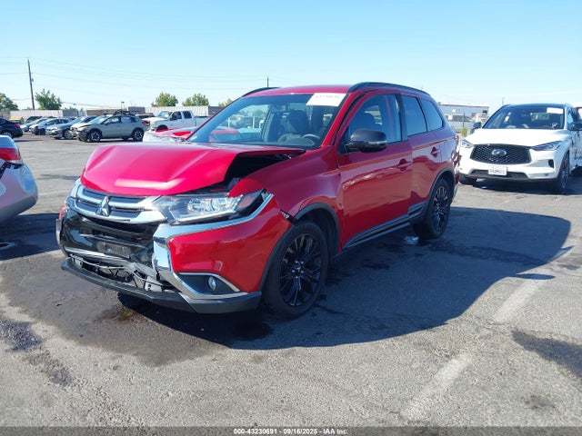 Mitsubishi mivec 2018 JA4AD3A32JZ054359 Image 2