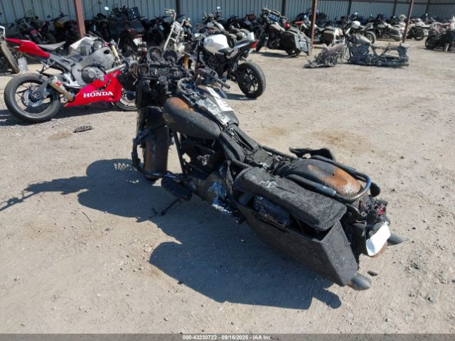 2006 HARLEY-DAVIDSON FLHXI 1HD1KBW306Y691549 Photo 2