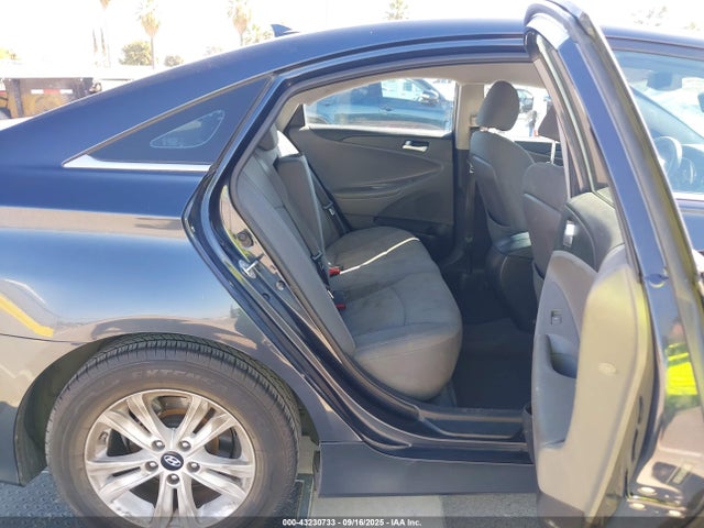 5NPEB4ACXEH865097 Hyundai gamma