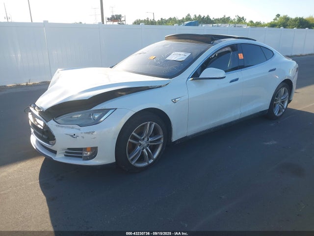 2016 TESLA MODEL S 5YJSA1E15GF130672 Photo 1
