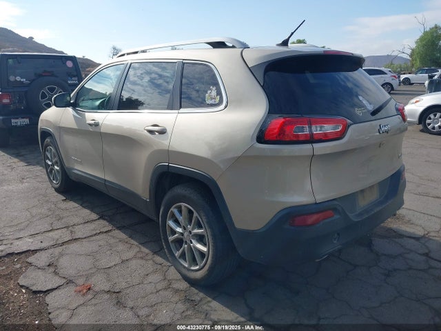 1C4PJLCBXFW683129 Jeep 2015