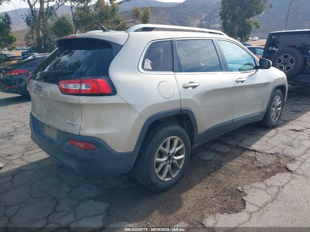 1C4PJLCBXFW683129 Jeep 2015
