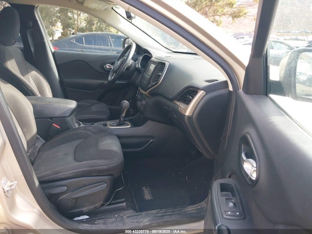 1C4PJLCBXFW683129 Jeep 2015