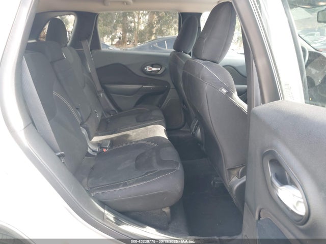 1C4PJLCBXFW683129 Jeep 2015