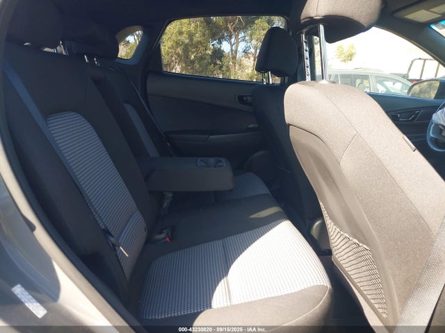 KM8K63A58MU691971 Hyundai Kona Night