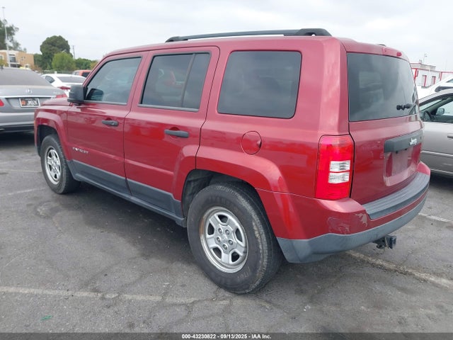 Jeep Patriot 2014 1C4NJPBA1ED642731 Image 3