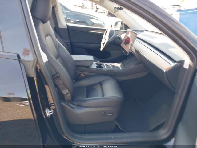 2023 TESLA MODEL Y 7SAYGAEE5PF879096 Photo 4