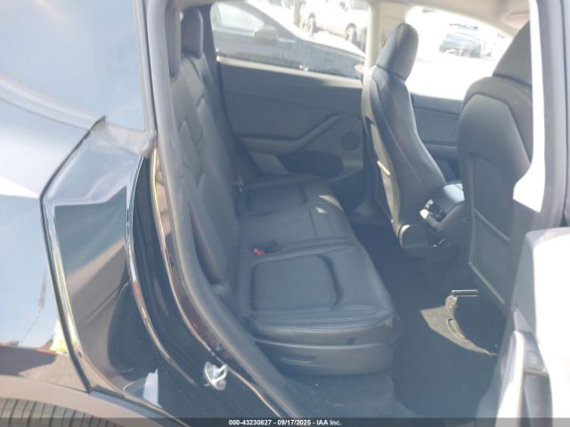 2023 TESLA MODEL Y 7SAYGAEE5PF879096 Photo 7