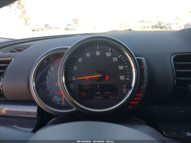 2017 MINI CLUBMAN WMWLU1C56H2C41527 Photo 6